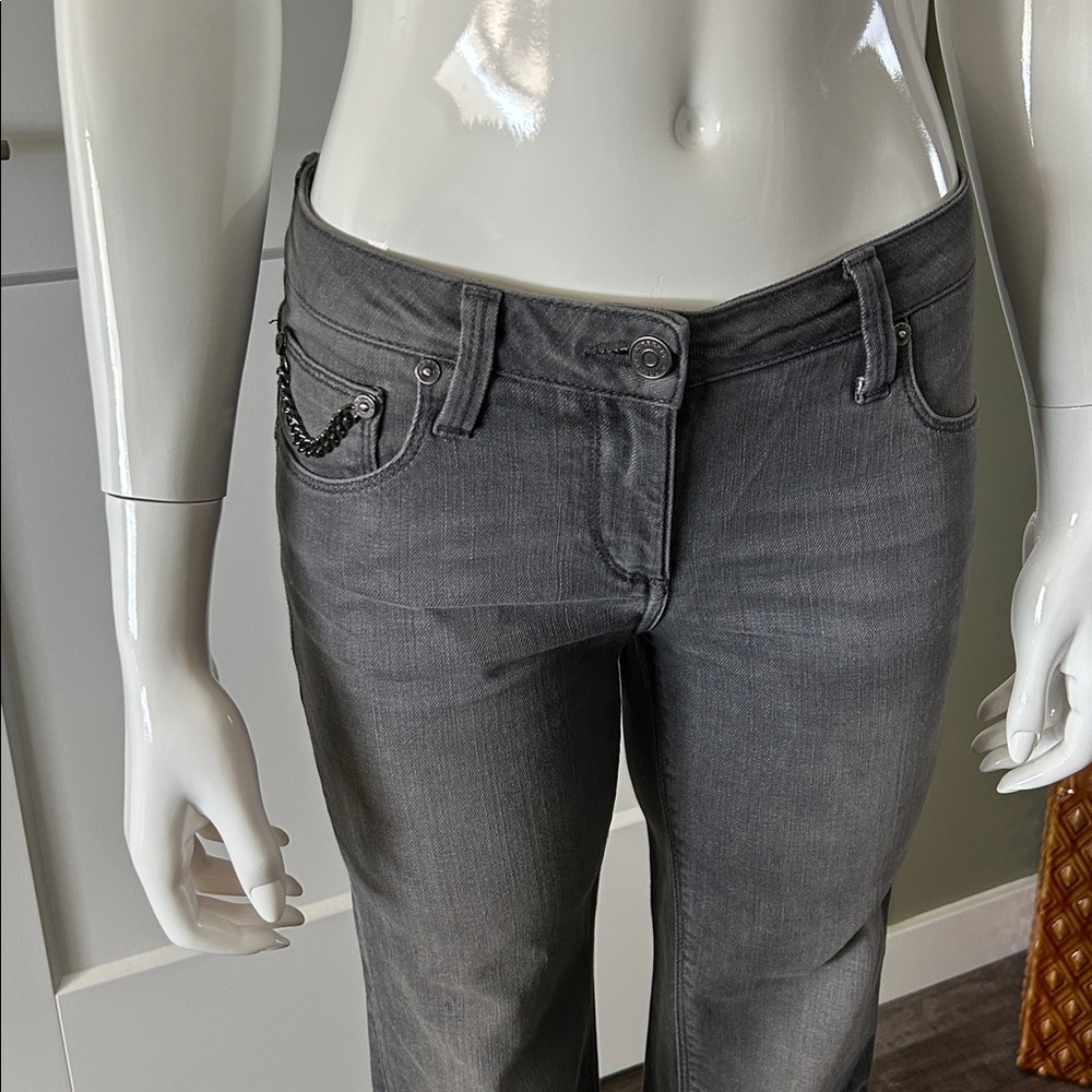 Authentic Burberry London Jeans - Picture 17 of 17
